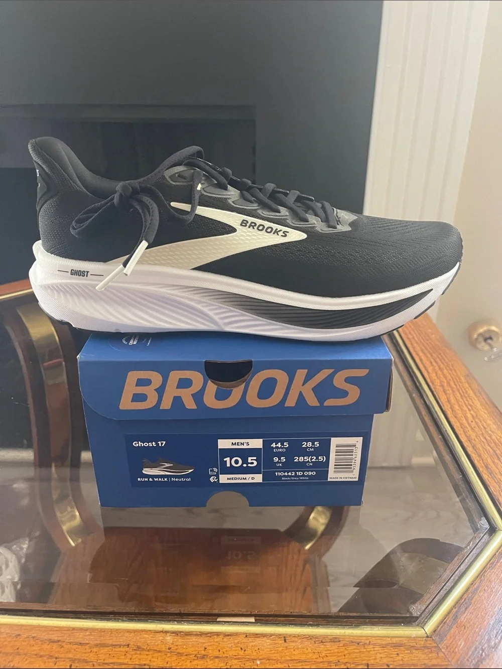 Brooks Ghost 17 Men’s Running Shoes — Black/White